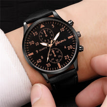 Load image into Gallery viewer, Military Quartz Men Watch Leather Sport